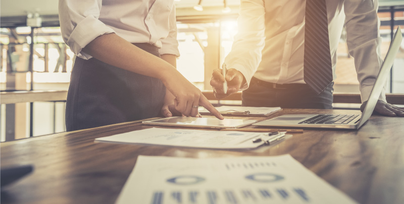 What are the pros and cons of Joint Current Accounts?